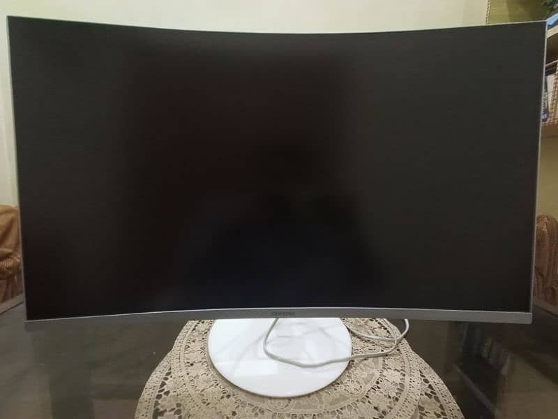 Samsung 27" Ch711 Curved Monitor 1