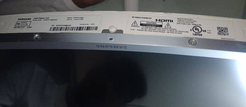 Samsung 27" Ch711 Curved Monitor 13