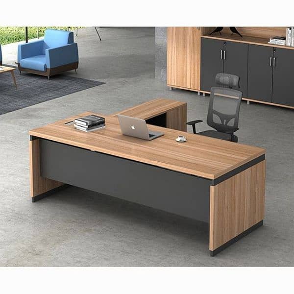 EXECUTIVE TABLE 'WORKSTATION & OFFICE FURNITURE 12