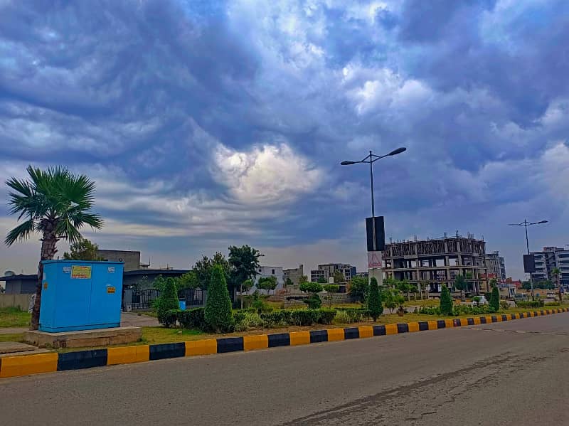 6 Marla Prime Location Plot Available For Sale In Mumtaz City Islamabad 15