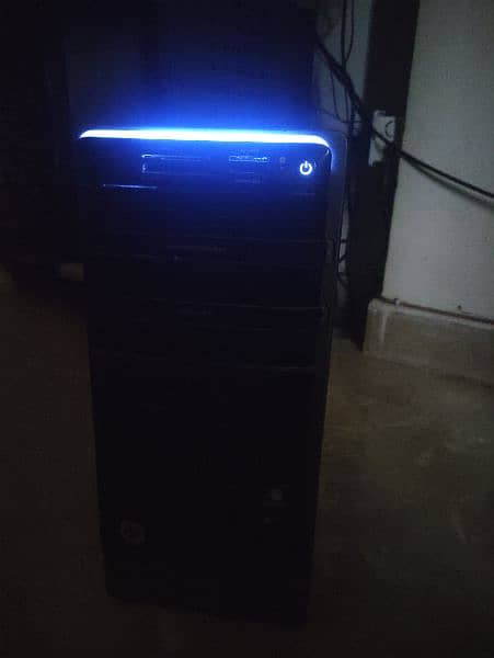 CPU available in good condition 4