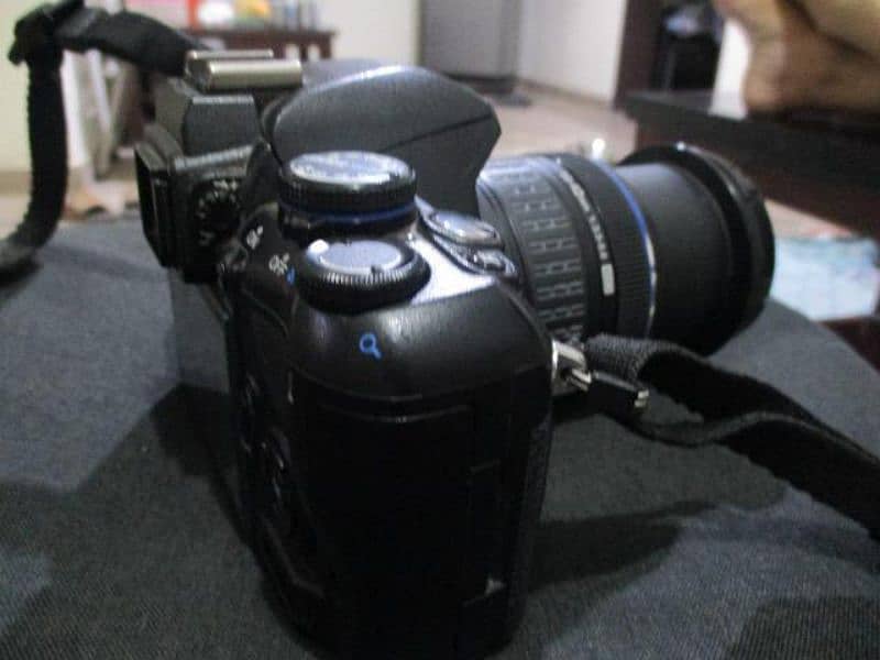 Camera Olympus DSLR E-420 1