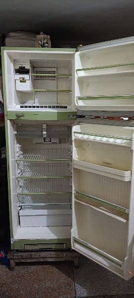 National refrigerator 1