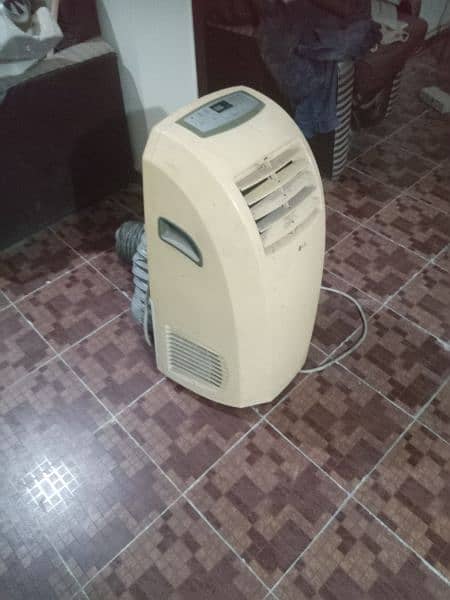 LG portable AC 1