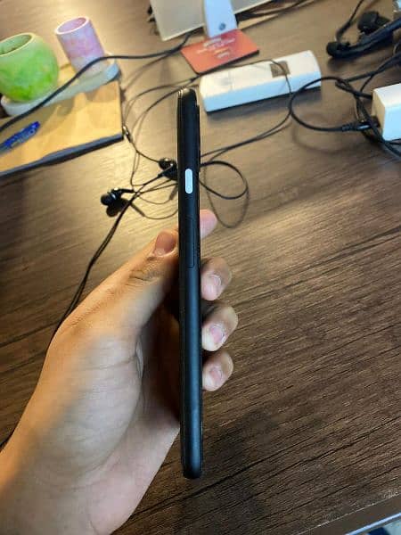 Mint Condition Non PTA Pixel 4 XL for Sale - 10/10 Condition! 2