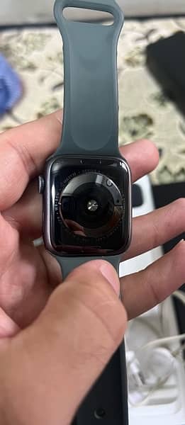 Apple watch series 5 3