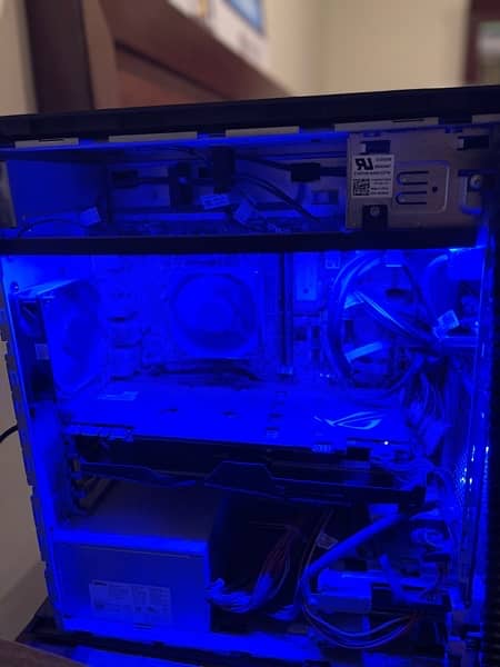 DEL pre built gaming PC 1