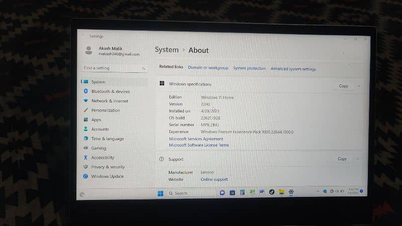 Lenovo Yoga730 i5 8th generation 8GB Ram 256Gb SSD 13.3 touch screen 13