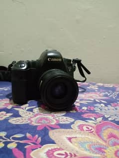 6D Camera with flash gun