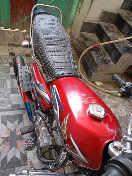 Honda 125 best condition zero triple theee 79 41 335 7