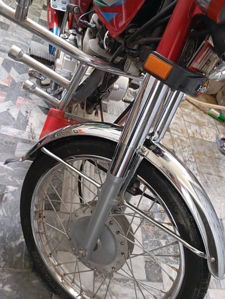 Honda 125 best condition zero triple theee 79 41 335 14