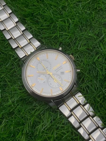 original seiko quartz chronograph date indicator watch japan 9