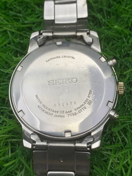 original seiko quartz chronograph date indicator watch japan 10