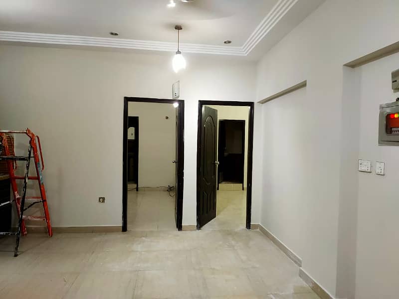 Appointment for rent 3 bed dd 1200 sq feet DHA phase 5 badar commercial Karachi 3