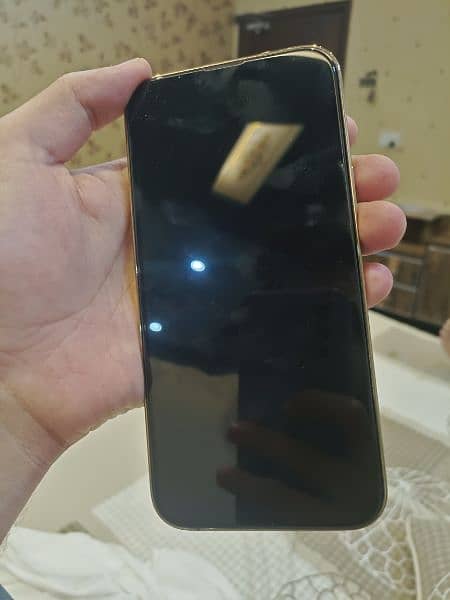 iPhone 13 pro max new condition pta approved 4