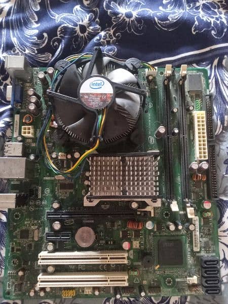 motherborad of intel computer 0