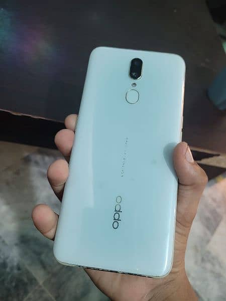 oppo f11 for sell urgent 1