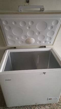 HAIER DEEP FREEZER