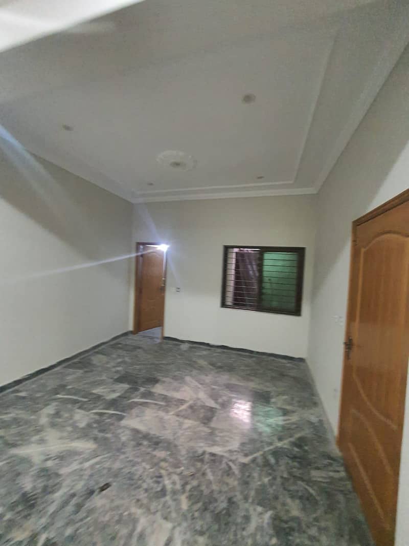 5.5 marla house for rent in sultan town 11