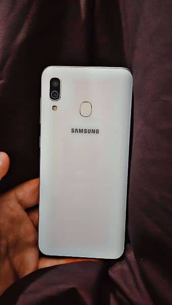 Samsung A30 1