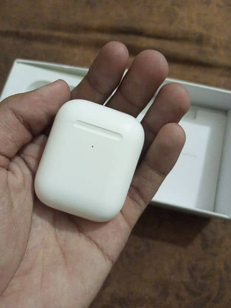 apple airpods 2nd generation ( original ) 2