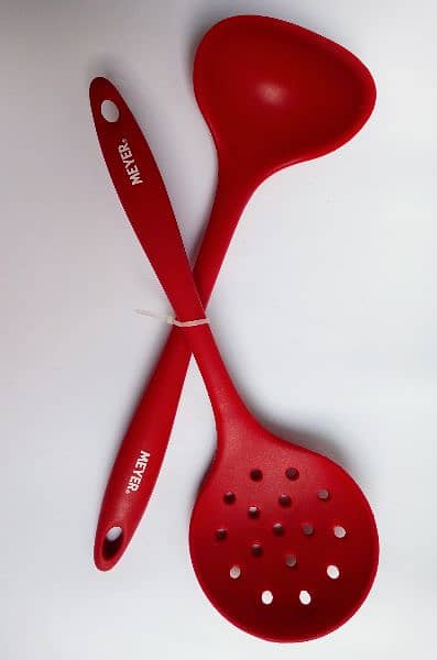 2 Pcs Large Silicone Soup Spoon Ladle and Skimmer 1