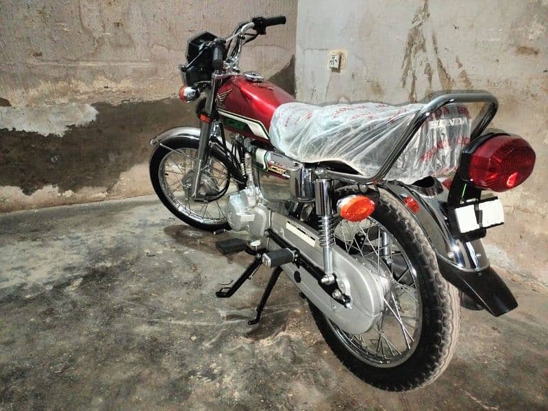 Honda CG 125 Special Edition 4