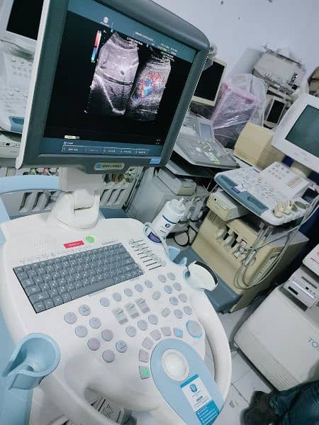 Ultrasound Machines Japani Toshiba , GE , Aloka , Philips and Hitachi 5