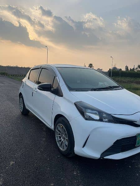 Toyota Vitz 2015 2