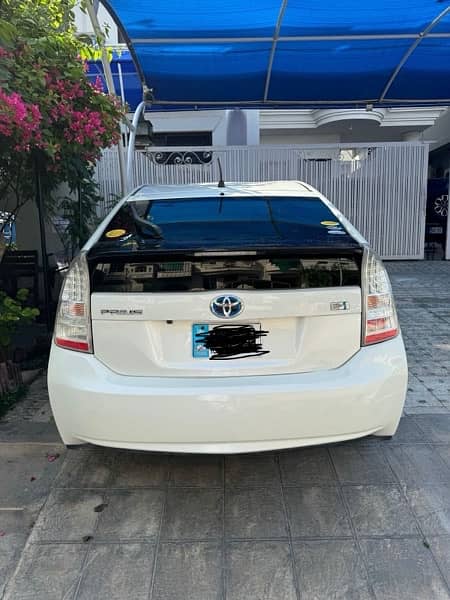 Toyota Prius G touring led Full Option 1