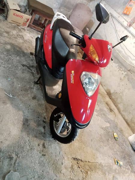 scooty 2