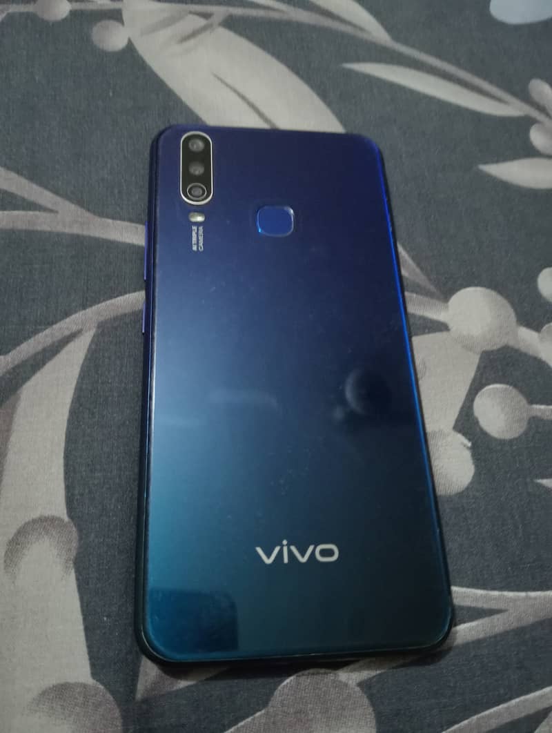 Y 15 Vivo 0