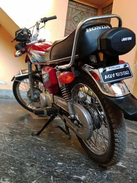 HONDA 125  10/10 CONDITION URGENT SELL 1