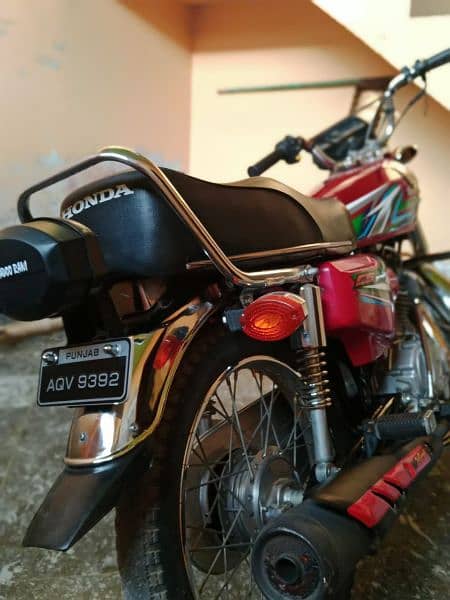 HONDA 125  10/10 CONDITION URGENT SELL 2