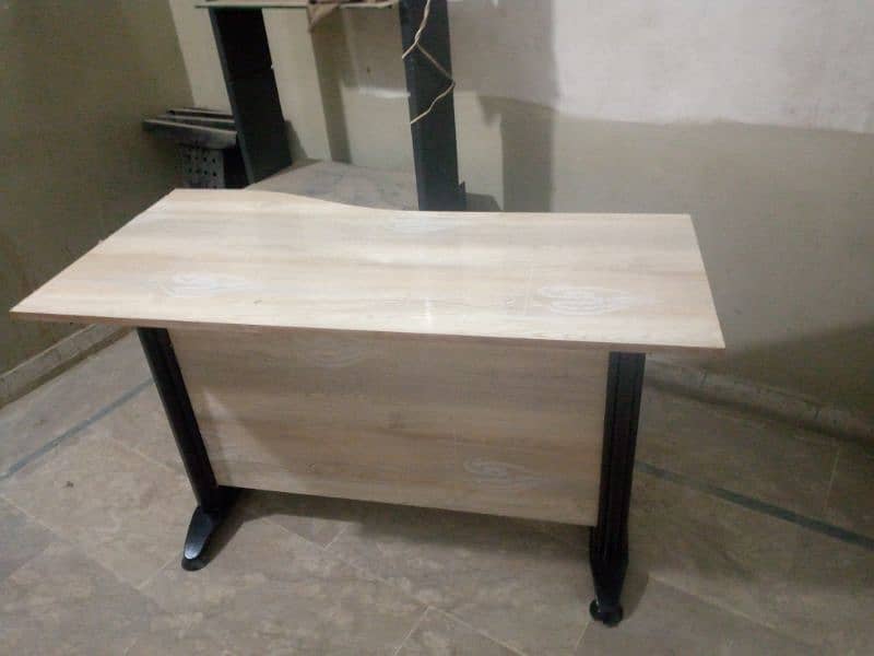 used office furnitures sales for karachi 8