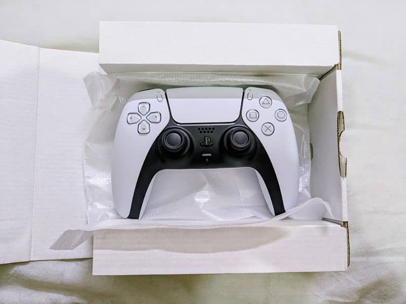 PS5 original controller new 3