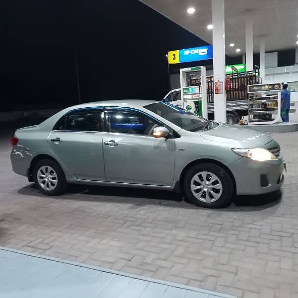 Toyota Corolla GLI 2011 3