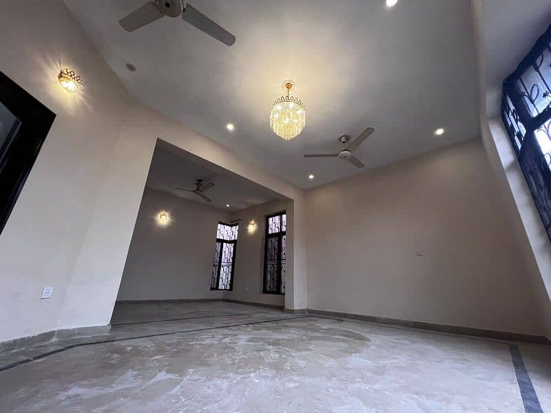 1 Kanal Home Available for Rent | Wapda Town 9