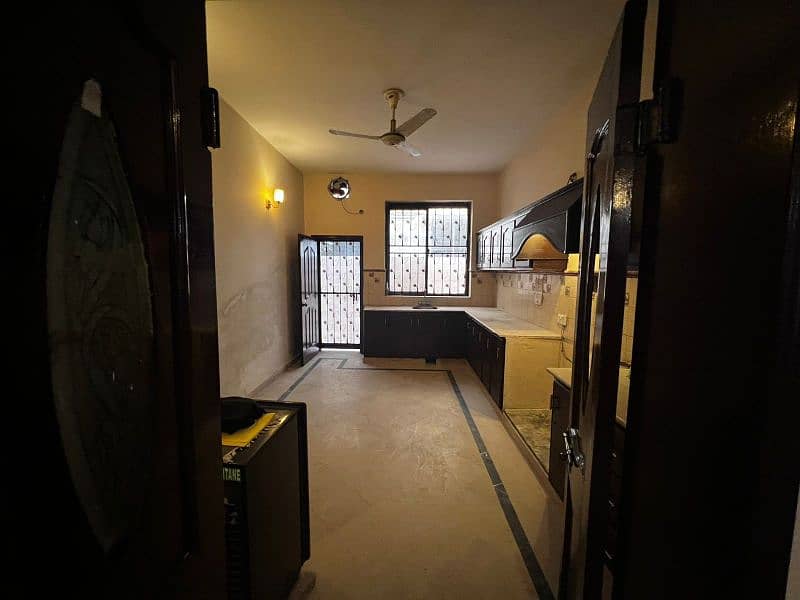 1 Kanal Home Available for Rent | Wapda Town 15