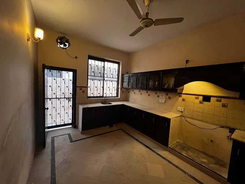 1 Kanal Home Available for Rent | Wapda Town 16