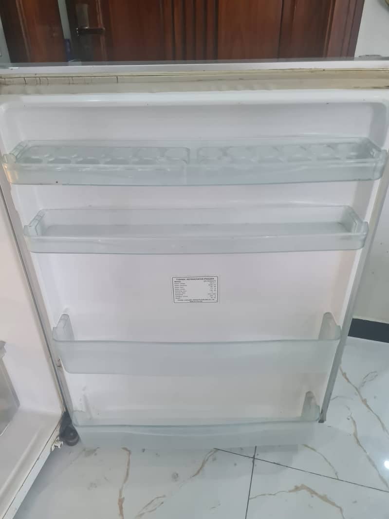 exported toshiba glass door refridgerator 8