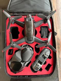 DJI FPV Combo with 2 extra batteries, box & DJI Bag 0