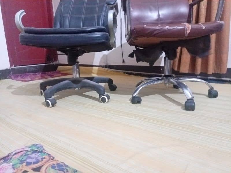 Two Computer Chairs selling 1
