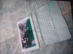 fujitsu 2 in 1 laptop READ AD 0