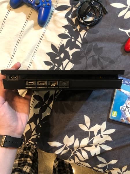 PS4 slim PlayStation 4 slim 500gb 2