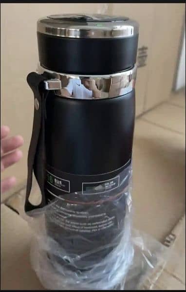 DIGITAL WATER BOTTLE / TEMPERATURE BOTTLE FOR SALE 8