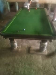Snoker table with complete Saman