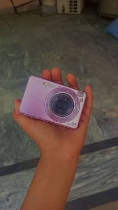 SONY CYBERSHOT W120 DIGITAL CAMERA