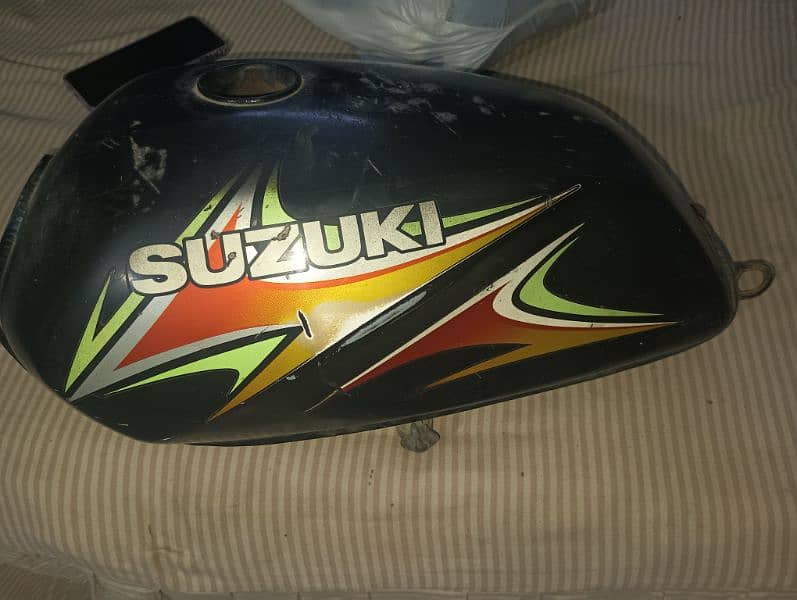 Suzuki sprinter 110 Fuel tank for sale 4