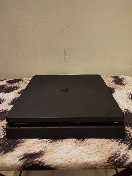 PS4 Slim 1TB (Free Ps Plus) 6